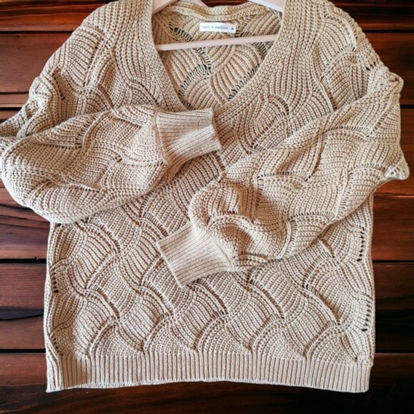 Knitted see through sweater - Picture 2 of 4